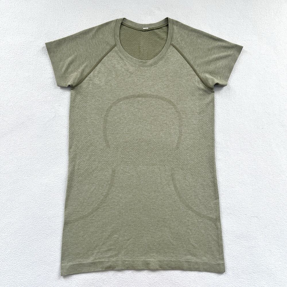 Lululemon Rosemary Green Fern Swiftly Tech 2.0 Short Sleeve Hip Length Shirt 8
